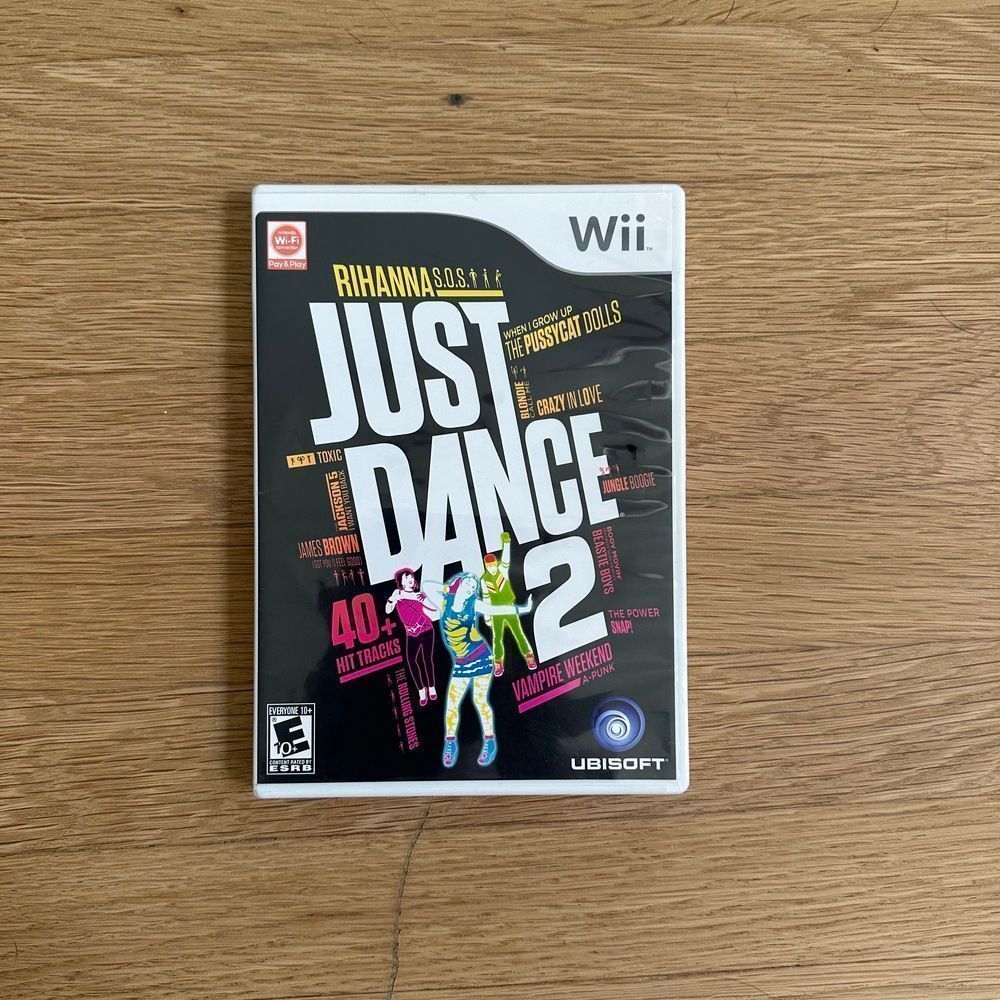 Wii Just Dance 3 - But in Just Dance 2 Box Game - Picture 2 of 4